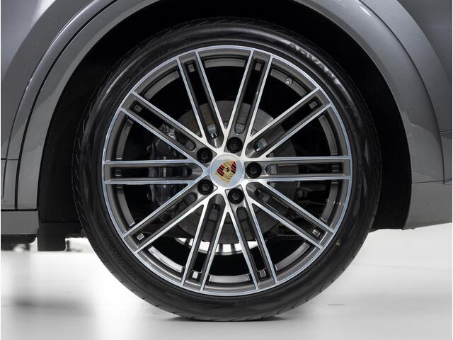 Porsche CAYENNE Coupé E-Hybrid