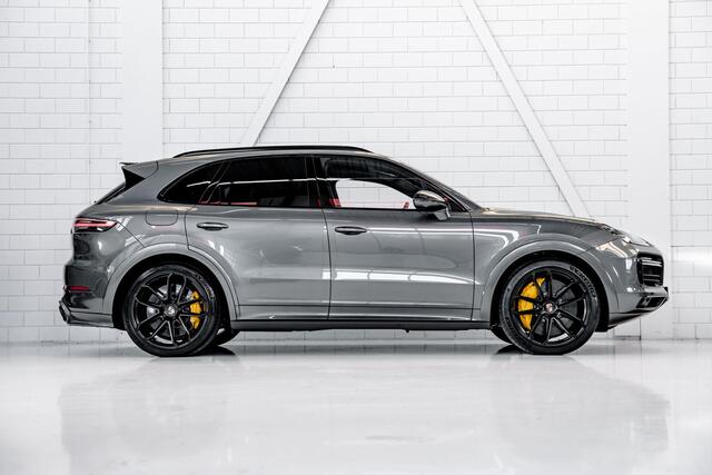 Porsche CAYENNE 4.0 Turbo S E-Hybrid l Capristo l Sport Design l Entertainment