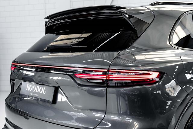 Porsche CAYENNE 4.0 Turbo S E-Hybrid l Capristo l Sport Design l Entertainment