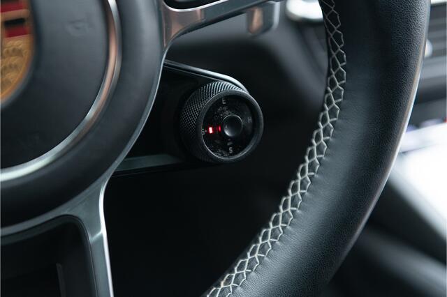 Porsche CAYENNE Coupé 3.0 E-Hybrid Sport Design Pano GTS stoel PDLS Matrix Sport Chrono Softcl. Nachtz. 360Cam Luchtv. Trekhaak