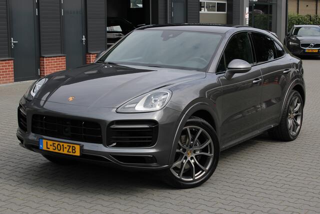 Porsche CAYENNE Coupé 3.0 E-Hybrid Sport Design - Nederlandse Porsche - Dealer onderhouden 1e eigenaar Panoramadak - Luxe stoelen - Adaptive cruise control - 21 Inch Sport Chrono - Trekhaak wegklapbaar
