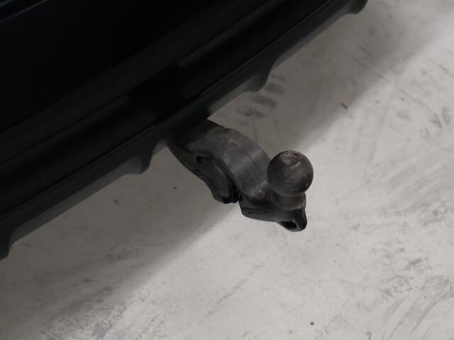 Porsche CAYENNE 3.0 E-Hybrid Platinum Edition [SCHUIFKANTELDAK, SPORT CHRONO, SOFTCLOSE, TREKHAAK INKLAPBAAR, LUCHTVERING, APPLE CARPLAY, ANDROID, MEMORY SEATS, BOSE SOUND, 360 CAMERA, HEAD-UP, ADAPTIVE CRUISE, STOELVENTILATIE, STOELVERW