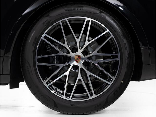 Porsche CAYENNE E-Hybrid Black Edition