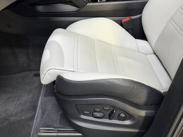 Porsche CAYENNE 3.0 E-Hybrid NWE MODEL SPORTDESIGN PANO BOSE