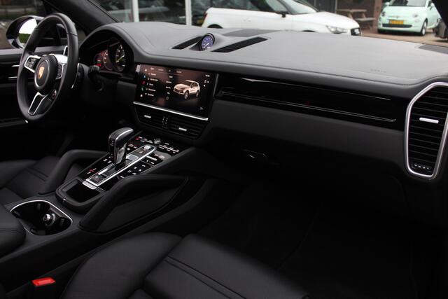Porsche CAYENNE 3.0 E-Hybrid Platinum Edition / Trekhaak / Panoramadak / 360Camera / Achterasbesturing / Sportuitlaat / 21'' / Luchtvering / Bose / Sportdesign + Chrono / Carbon intr. / 4zone Airco / Stoelventilatie+verwarming / Stuurver