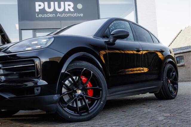 Porsche CAYENNE Coupé 3.0 E-Hybrid Sport Chrono Passenger Display - 18-weg Zetels - 360 Camera - Trekhaak