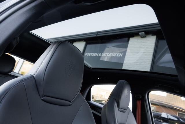 Porsche CAYENNE Coupé 3.0 E-Hybrid Sport Chrono Passenger Display - 18-weg Zetels - 360 Camera - Trekhaak