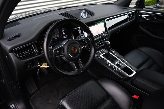 Porsche MACAN 3.0 S Panodak Bose Sportstoelen GTS Achterlicht Trekhaak Carplay