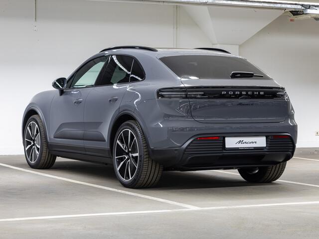 Porsche MACAN 4
