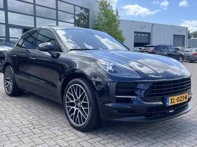 Porsche MACAN 2.0 245 pk Facelift Panoramadak Luchtvering Bose Leer Led Koplampen Dab Camera 21 Inch RS Spyder Velgen NL Auto AWD