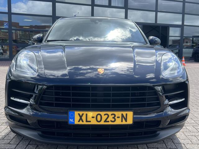 Porsche MACAN 2.0 245 pk Facelift Panoramadak Luchtvering Bose Leer Led Koplampen Dab Camera 21 Inch RS Spyder Velgen NL Auto AWD
