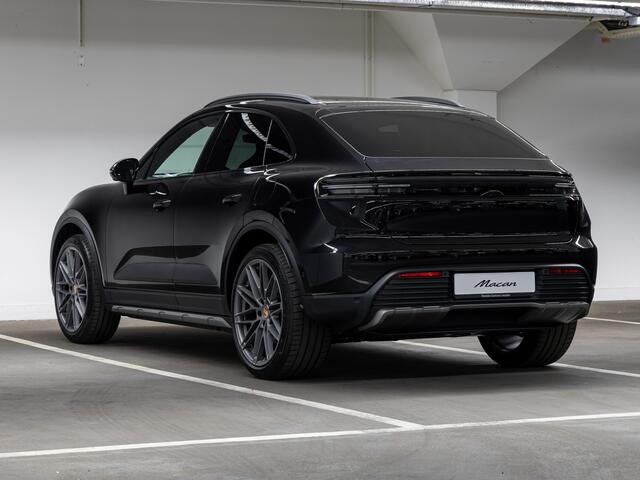 Porsche MACAN 4