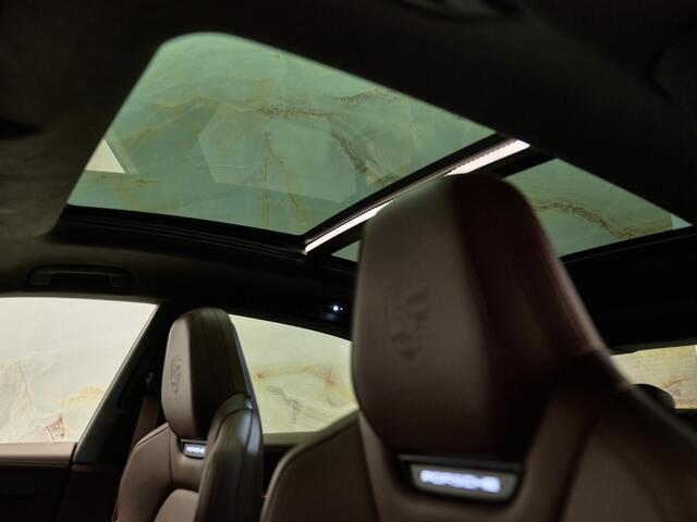 Porsche MACAN Turbo, 22'', pano, HUD, surround view, stl.ventilatie, LED-matrix, Burmester, luchtv., bijrijdersdisplay, privacy