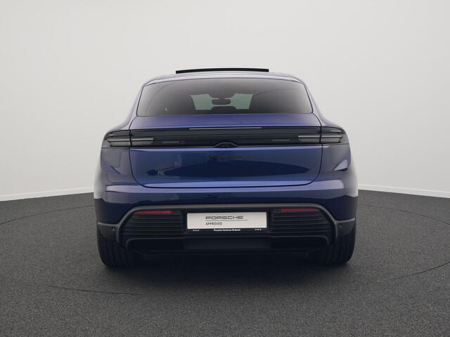 Porsche MACAN 4