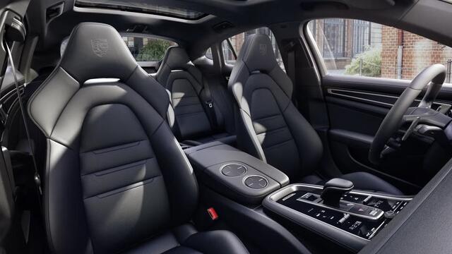 Porsche PANAMERA 4 E-Hybrid Platinum Edition