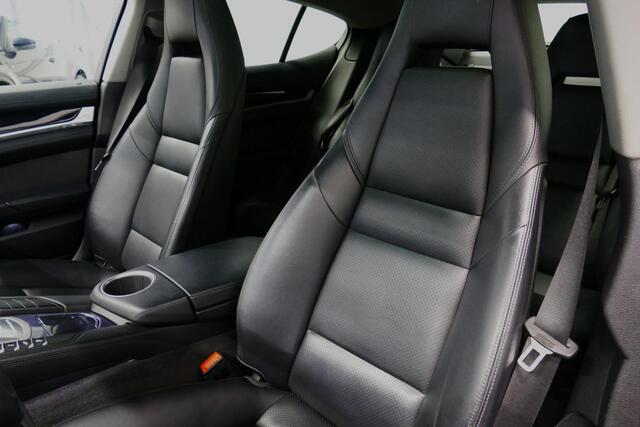 Porsche PANAMERA 3.0 S E-Hybrid / Schuif-/kanteldak / Elektr. verstelbare voorstoelen (links memory) / Luchtvering / BOSE Sound / Softclose - servosluiting / 20'' LMV / Porsche Dynamic Light System Plus (PDLS+) / Achteruitrijcamera / Standairco / Porsce Active Suspension