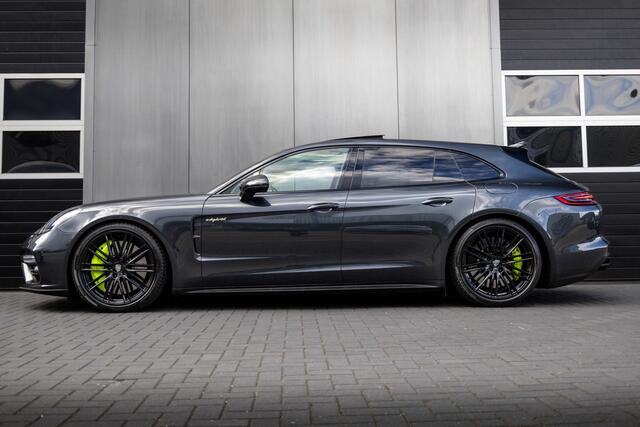 Porsche PANAMERA Sport Turismo 4.0 Turbo S 680 pk E-Hybrid Sport-Chrono / Keramisch/ Pano-Dak/ Lucht-Vering/ 360-Camera/ Keyless/ Burmester/ Achteras-Sturing/ Matrix-LED/ Soft-Close/ 21'' LMV