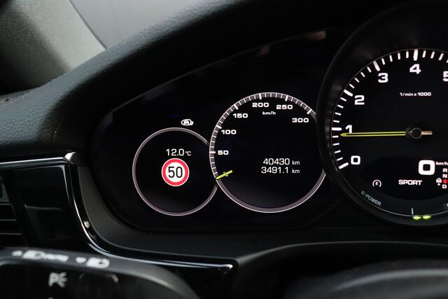 Porsche PANAMERA Sport Turismo 2.9 4 E-Hybrid Platinum Edition | BOSE | PANO-DAK | LUCHTVERING | LEDER | SOFT-CLOSE | MEMORY | STOELVERW. | CAMERA | CRUISE | NAVI |