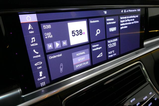 Porsche PANAMERA 2.9 4 E-Hybrid /Orig. Nederlands / Sport Design / Panoramadak / Sport uitlaat / Elektr. verstelbare voorstoelen (14-wegs) + memory / Luchtvering / Apple Carplay / Sport-Chrono / BOSE Surround Sound / Stoelverwarming / Ambienteverlichting / DAB+ / Stuurwie