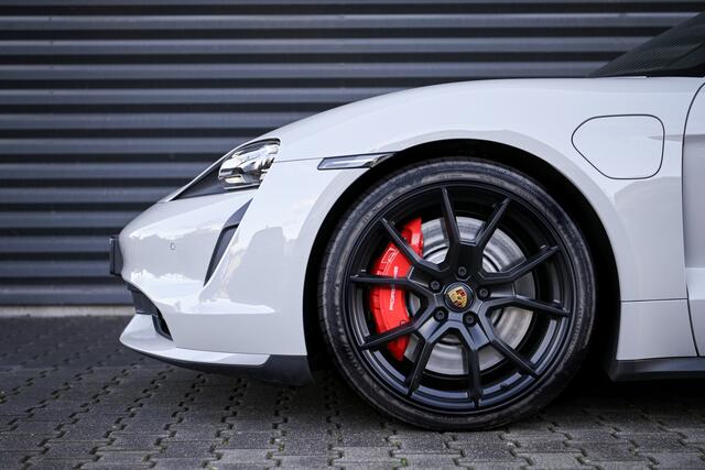 Porsche Taycan Turbo Sport Turismo - Krijt - Display - Sport Sound