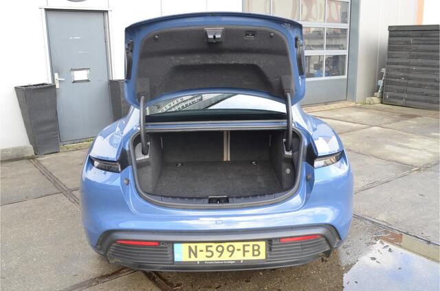 Porsche Taycan Performance 84 kWh