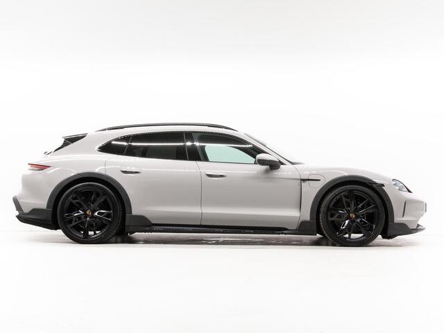 Porsche Taycan Cross Turismo 4