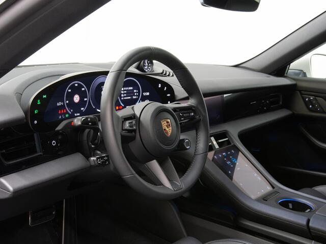 Porsche Taycan Cross Turismo 4