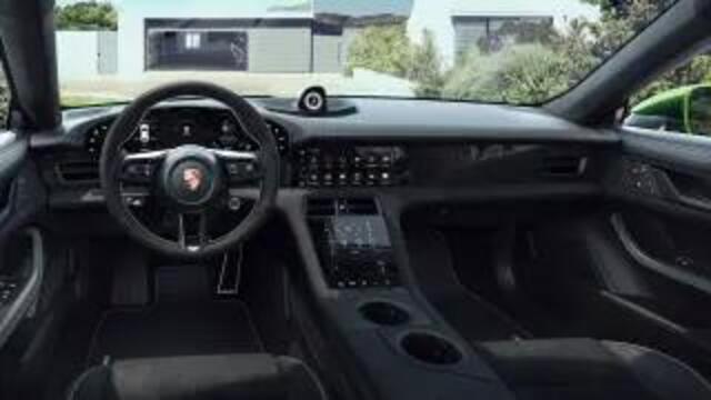 Porsche Taycan Sport Turismo GTS