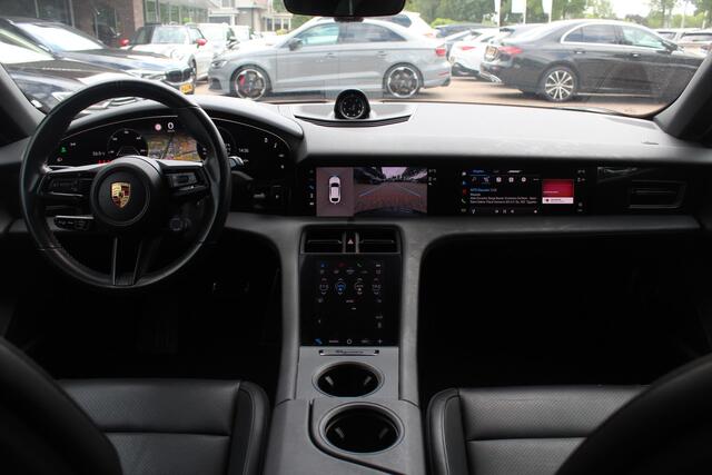 Porsche Taycan Cross Turismo 4 93 kWh / Panoramadak / 360Camera / Head-up / Passenger Display / 20'' / Bose / Sportchrono / Leder / Luchtvering / Stuurverwarming / Dodehoek / ACC / Stoelverwarming 4x / Warmtepomp