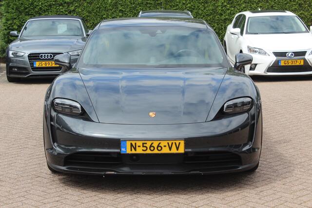 Porsche Taycan Cross Turismo 4 93 kWh / Panoramadak / 360Camera / Head-up / Passenger Display / 20'' / Bose / Sportchrono / Leder / Luchtvering / Stuurverwarming / Dodehoek / ACC / Stoelverwarming 4x / Warmtepomp