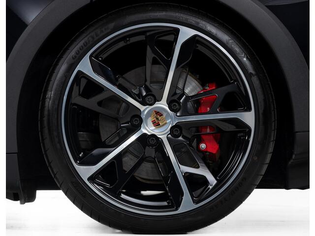 Porsche Taycan 4S Cross Turismo