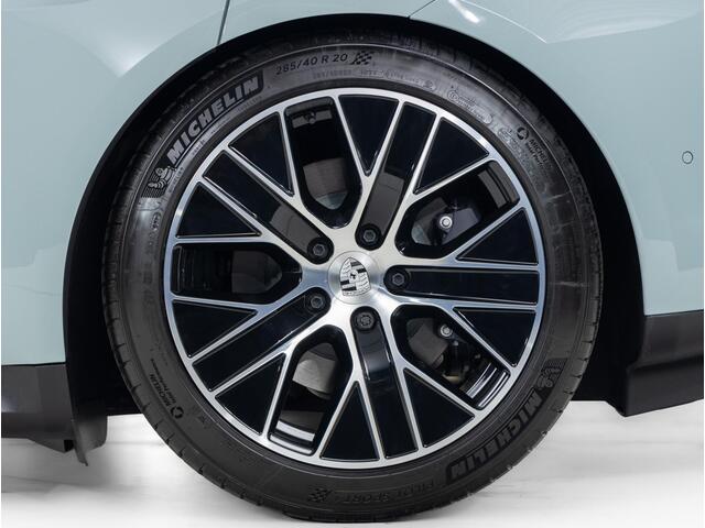 Porsche Taycan Sport Turismo