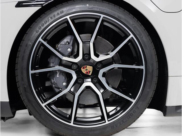 Porsche Taycan Sport Turismo