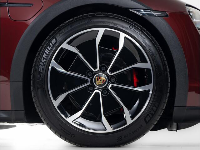 Porsche Taycan 4S Cross Turismo