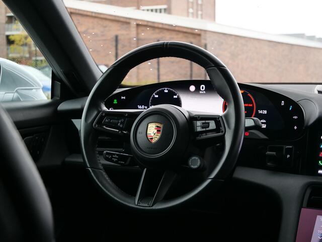 Porsche Taycan 4S 79 kWh 517 Pk Automaat Dual scherm / Pano-dak / Navi / DAB / Apple Carplay / Camera's