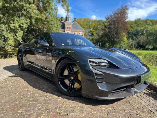 Porsche Taycan Turbo S | Alcantara | Keramisch | Sport Chrono | Pano |