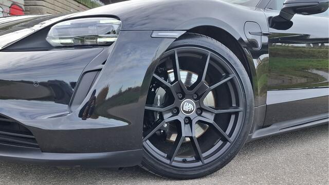 Porsche Taycan 4S | Warmtepomp | 93,4 kWh Accu | Navigatie/Android/Apple Carplay | LM Velgen 21" | Panoramadak | Rondomzichtcamera | Stoelen Voor Verwarmd/Geventileerd/Massage |