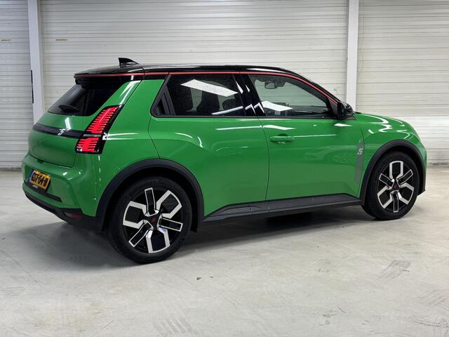 Renault 5 comfort range Techno 52 kWh AUTOMAAT / *** Levering in overleg *** / Voorstoelen + stuurwiel verwarmd / Parkeersensoren voor + achter / Navigatiesysteem full map / Cruise control / Apple Car Play & Android Auto / Automatische airco