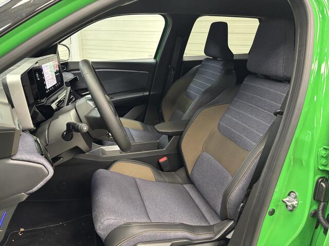 Renault 5 comfort range Techno 52 kWh AUTOMAAT / *** Levering in overleg *** / Voorstoelen + stuurwiel verwarmd / Parkeersensoren voor + achter / Navigatiesysteem full map / Cruise control / Apple Car Play & Android Auto / Automatische airco