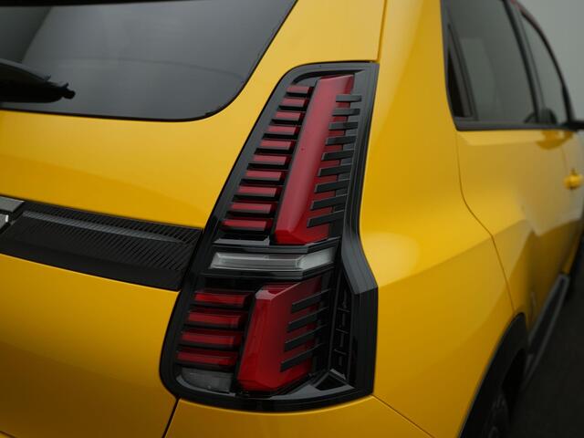 Renault 5 Comfort Range Iconic Cinq 52 kWh - DEMO - Adaptive Cruise - Achteruitrijcamera