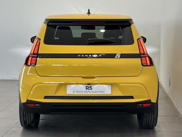 Renault 5 Techno 40 kWh | Pack Winter | Van: ¤ 31.559,- nu rijklaar voor: ¤ 30.059,-