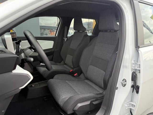 Renault 5 E-TECH 100% ELECTRIC NightenDay 120pk Pack Winter