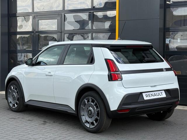 Renault 5 E-TECH 100% ELECTRIC NightenDay 120pk Pack Winter