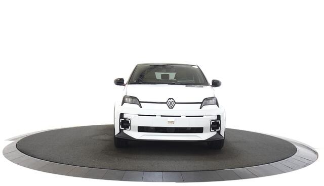 Renault 5 comfort range iconic cinq 52 kWh Harman Kardon premium audio / Nwe auto