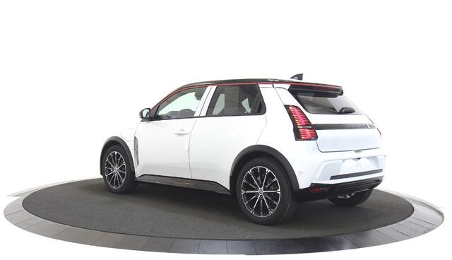 Renault 5 comfort range iconic cinq 52 kWh Harman Kardon premium audio / Nwe auto