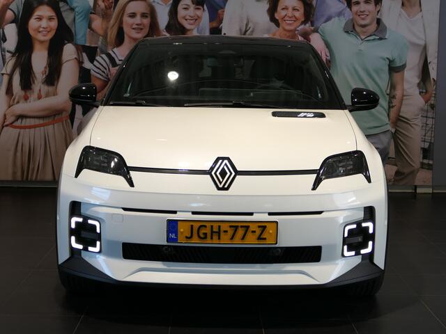 Renault 5 urban range techno 40 kWh Pack Driving, HarmanKardon, Pack WInter