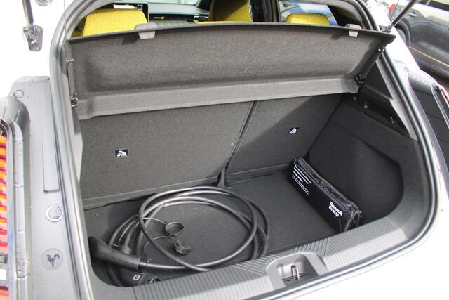 Renault 5 urban range iconic cinq 40 kWh | Snelladen | Stoel en stuurverwarming | Adaptieve cruise