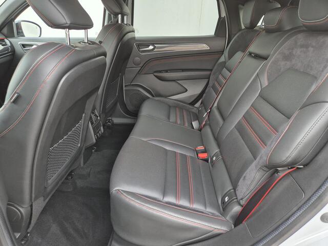 Renault Arkana 1.6 E-Tech Hybrid 145 R.S. Line Automaat / Pack Look / Apple Carplay Android Auto / Adaptief CC / Stuur- en Stoelverwarming / Achteruitrijcamera / Keyless Entry/Start / Climate control / Draadloze telefoon lader /