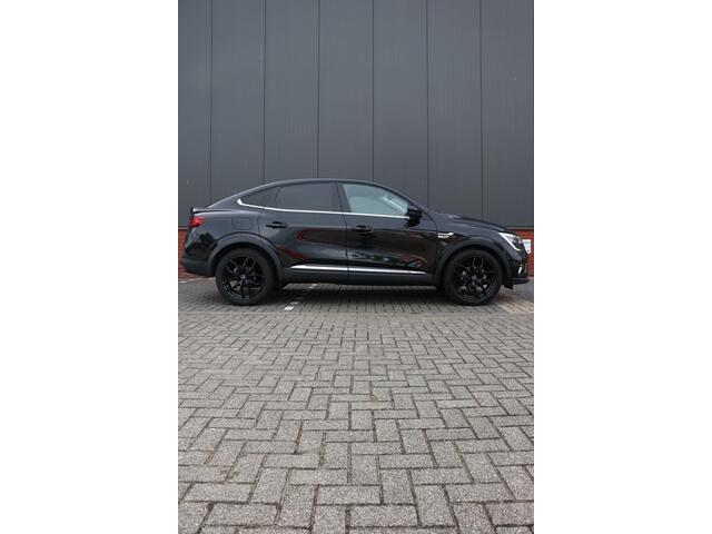 Renault Arkana 1.3 TCe 140PK | panorama | digital dash |