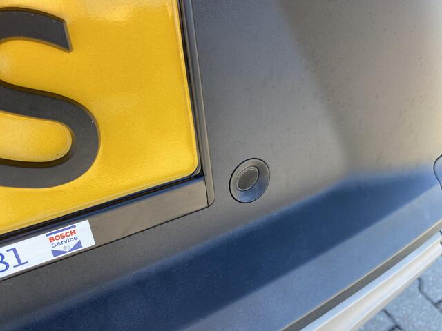 Renault Arkana 1.6 E-Tech full hybrid 145 evolution Camera & Navigatie & Clima , App Connect